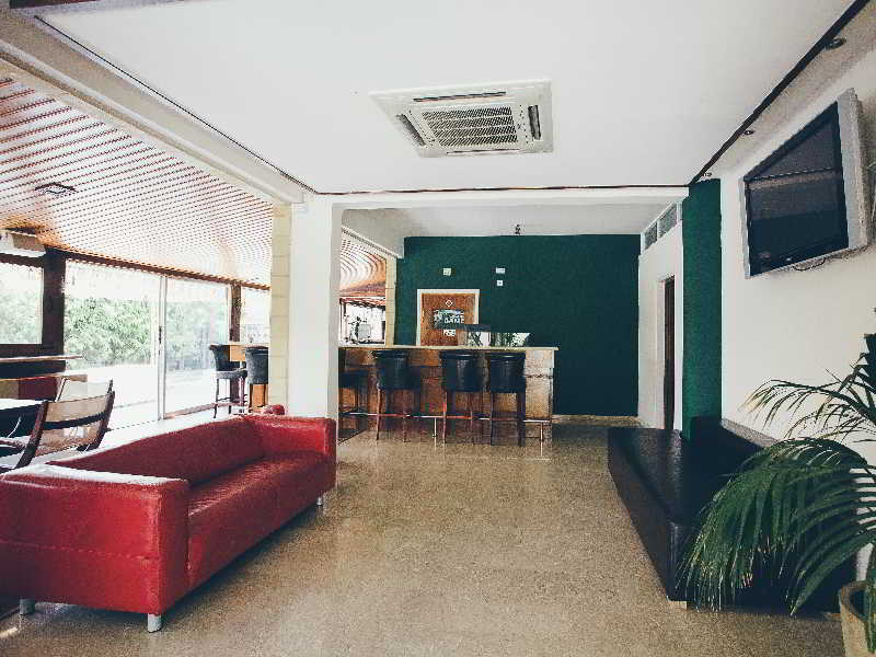 Vega Apartments Limassol Bagian luar foto