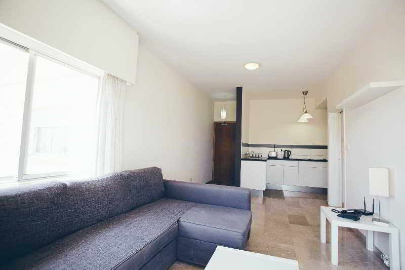 Vega Apartments Limassol Bagian luar foto