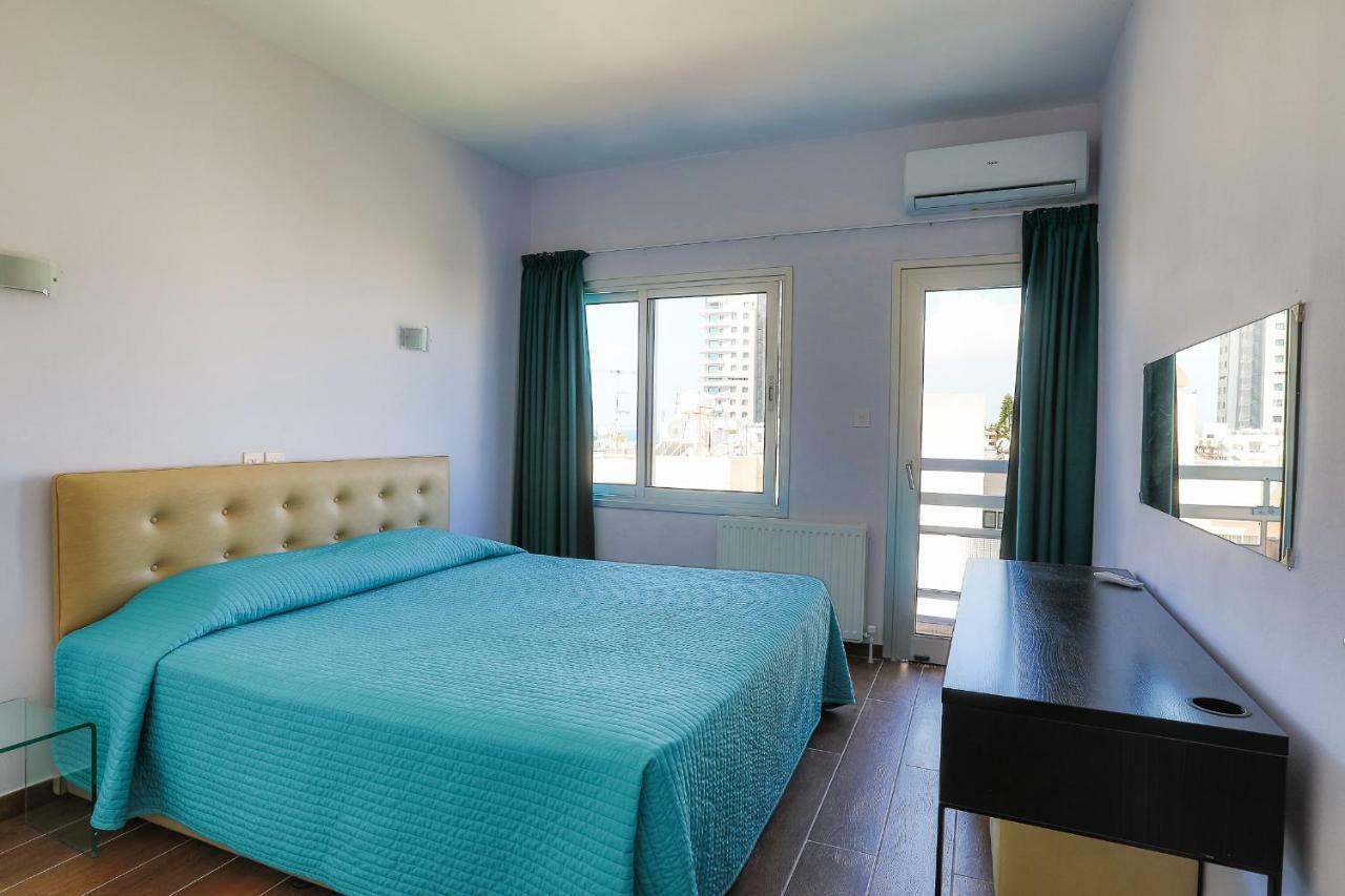 Vega Apartments Limassol Bagian luar foto